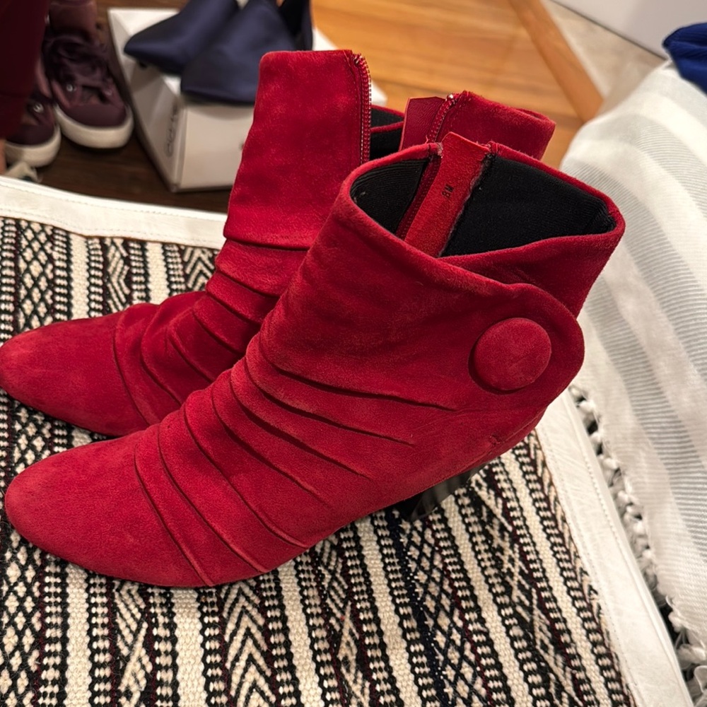 Vibrant Red Suede Ankle Booties with Ruched Design
